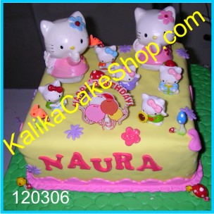 hello kitty cake naura