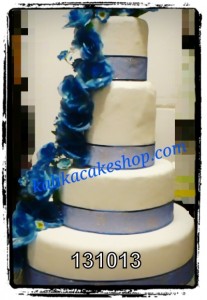 Wedding Cake 4ss blue