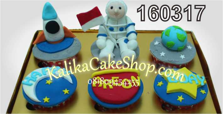 cup cake astronot