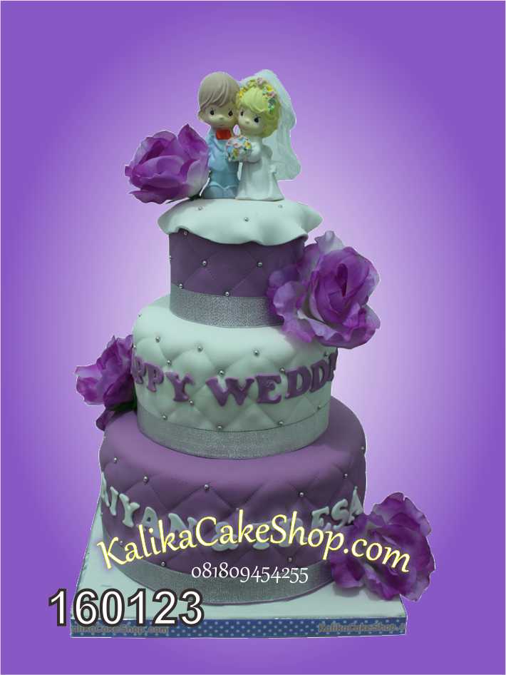 wedding cake bunga ungu