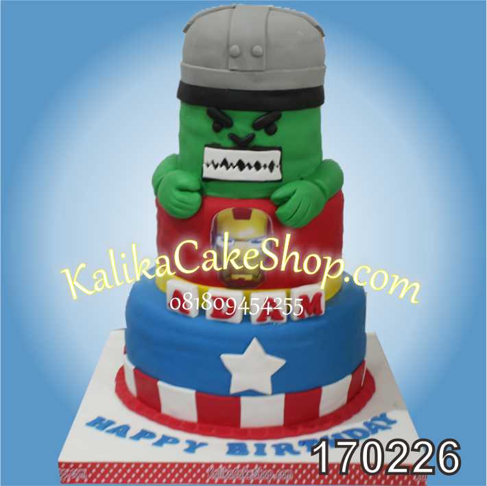 Cake ulang tahun Avengers 3 susun